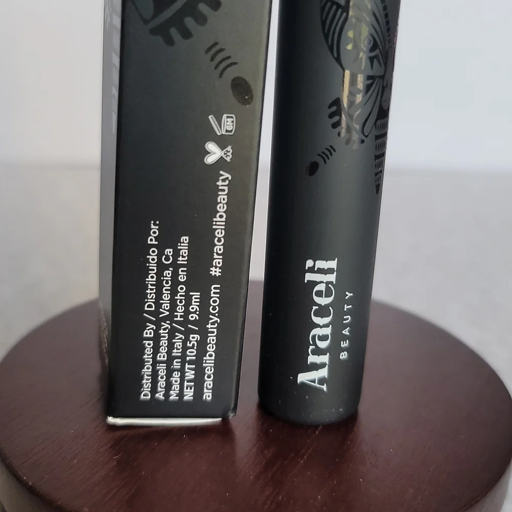 ARACELI BEAUTY Monarca Mascara in Black